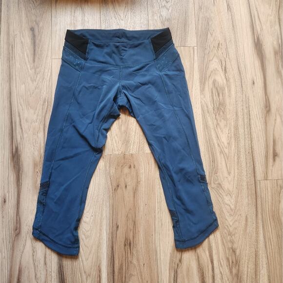 Lululemon Crop - Picture 1 of 4